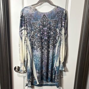 Origami Elegant Blue and Cream Women's Top - NWOT